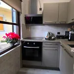 Leona's Paradise Апартаменты