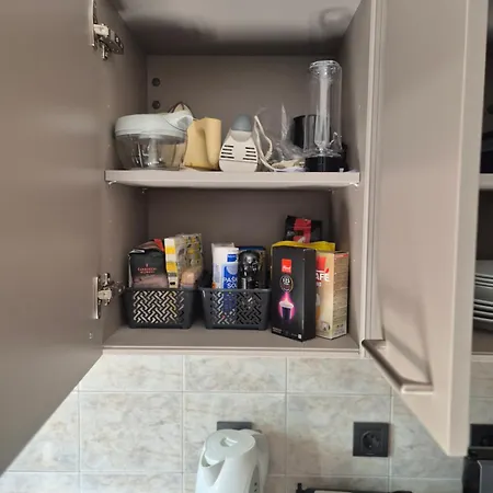 Leona's Paradise アパート